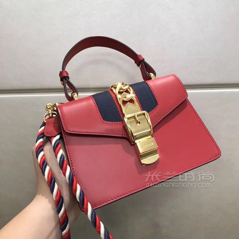 470270 gucci