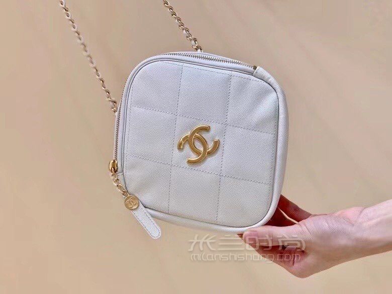 【香奈儿钻石包】chanel 鱼子酱牛皮菱格链条logo 纯白色菱形钻石包斜