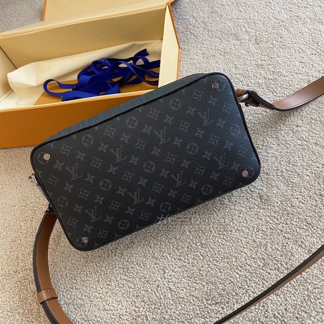 volga on strap lv