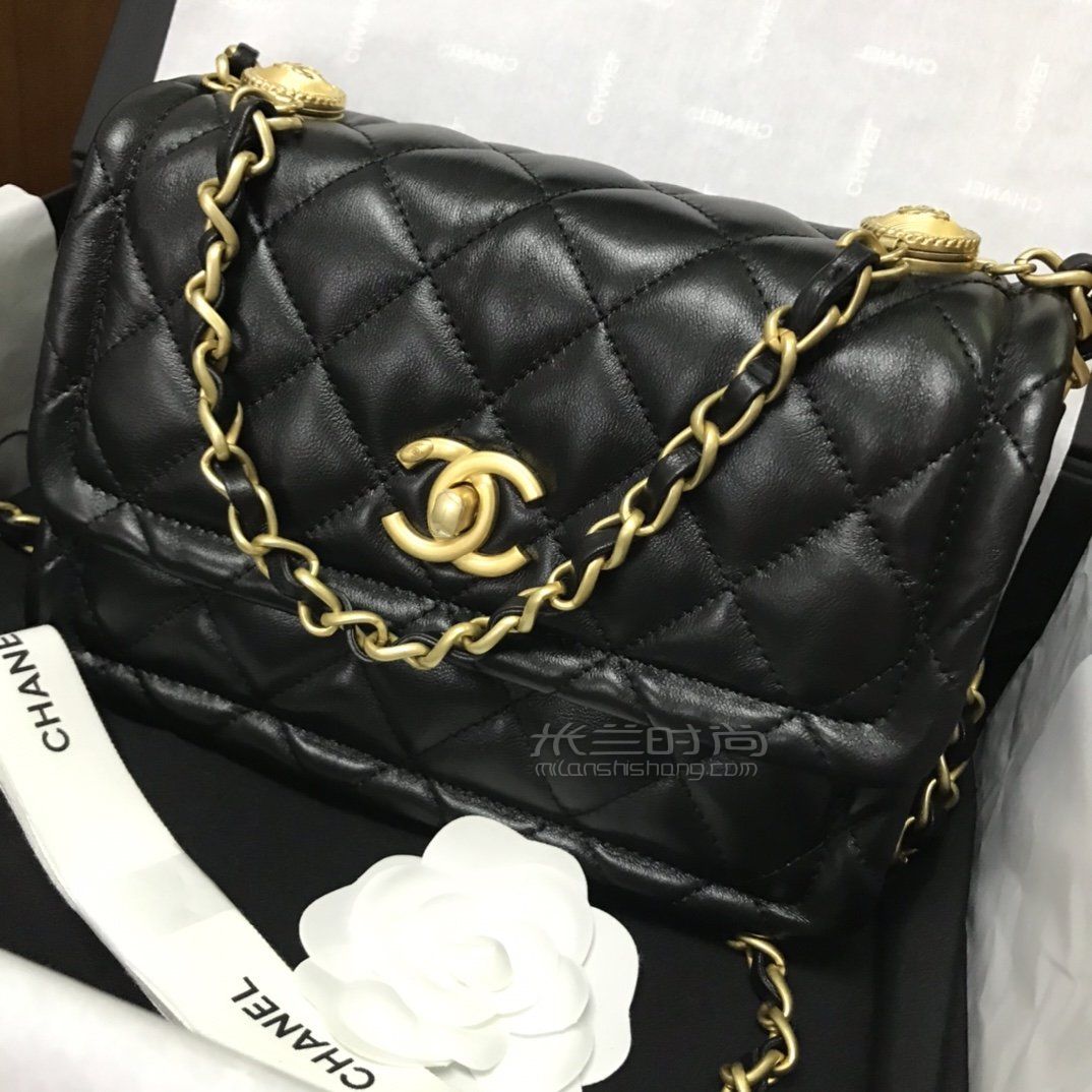 香奈儿豆腐包 Chanel 新款纽扣包cm黑色羊皮复古金币包 米兰时尚包包网