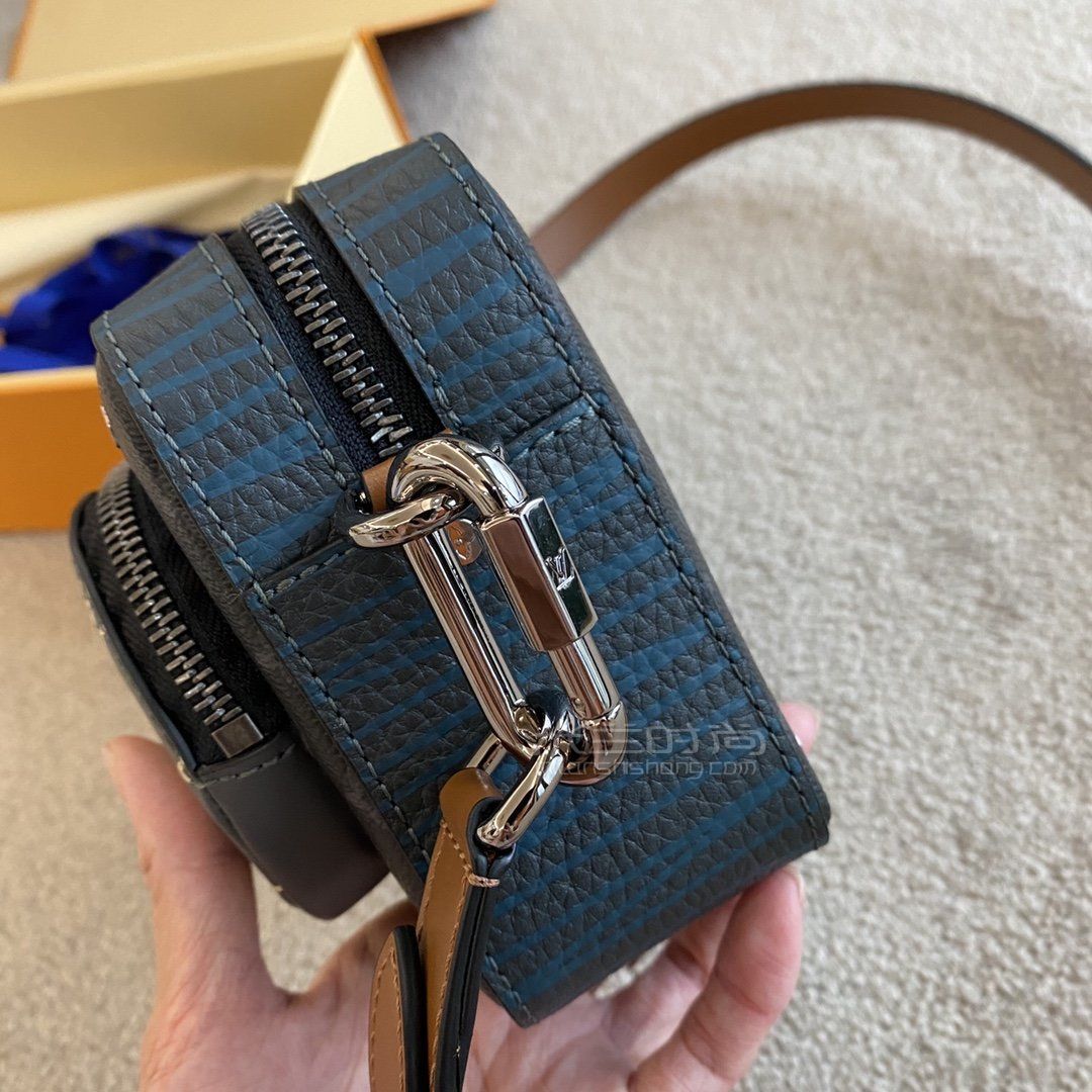 volga on strap lv